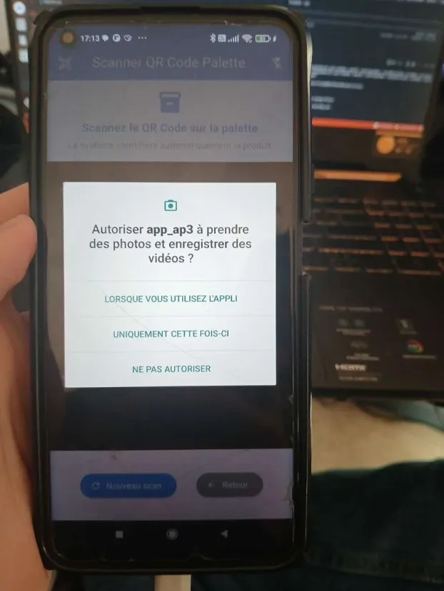 Demande de permission caméra pour l'utilisation du scanner QR Code