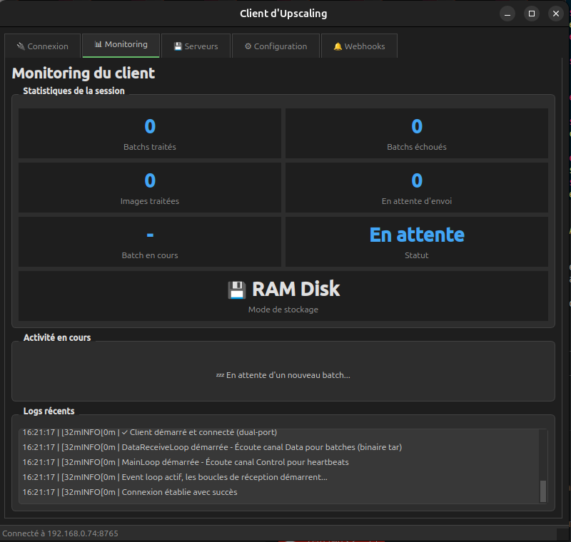 Interface client en attente de connexion avec les logs en temps réel